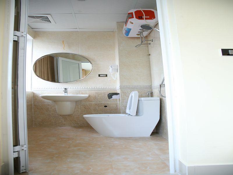Long Giang Hotel Diện Biên Phủ Esterno foto